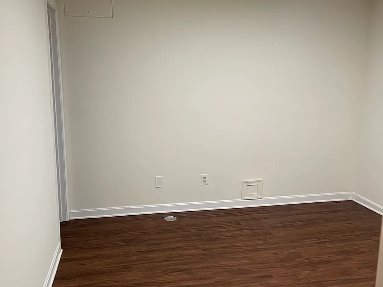 507 Stafford Glen Ct — Photo 4