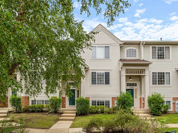 1333 New Haven Dr, Cary, IL 60013