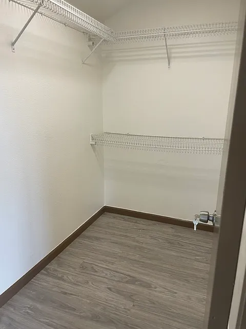 4 bed, 3517 sqft, $5,000 — Photo 4