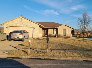 156 Goldenrod Dr, Eaton, OH 45320