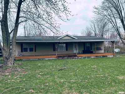 20818 Jellystone Ave, Petersburg, IL, 62675