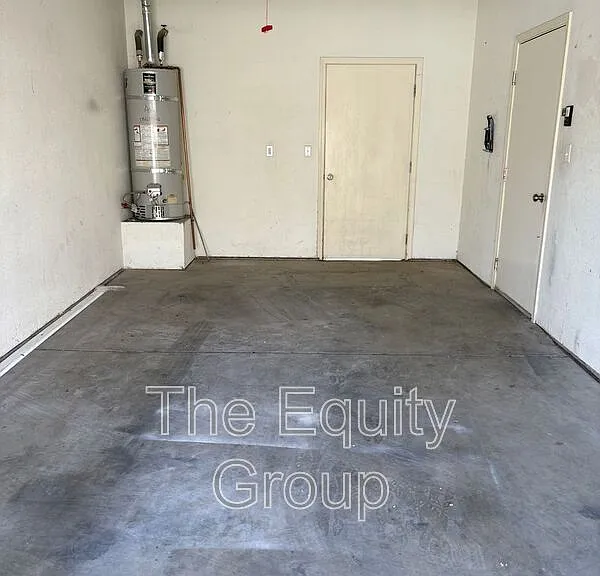 1317 S Crowe St #A — Photo 17