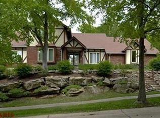 13113 Diamond Ridge Ct, Saint Louis, MO 63131