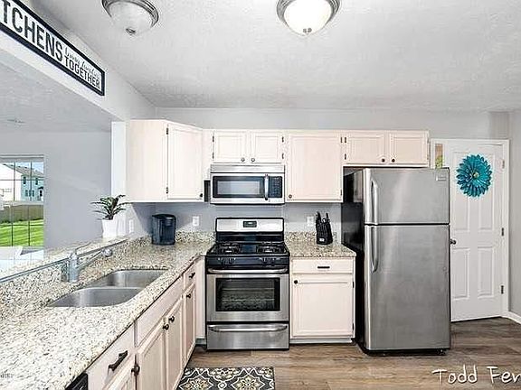 4th image of 4058 Rivertown Ln SW