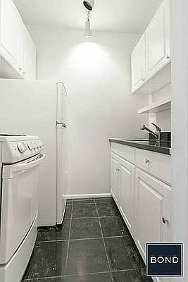 2nd image of 403 E 87th St APT 4D