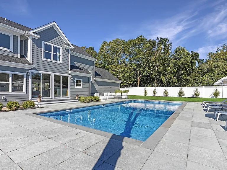 950 Tasker Ln — Photo 17