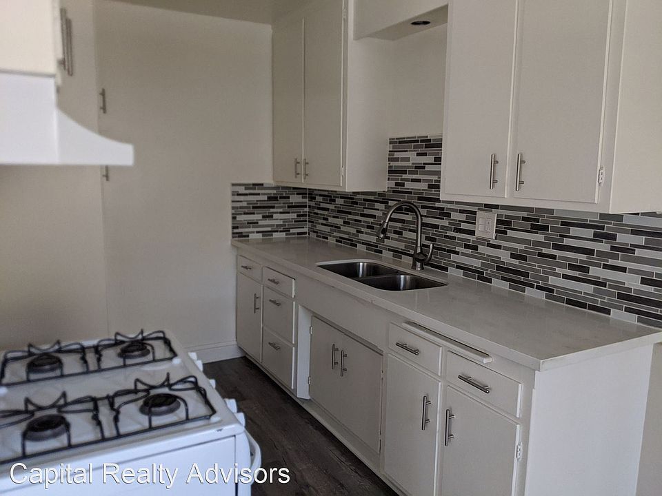 1st image of 1037 E 4th St APT 5