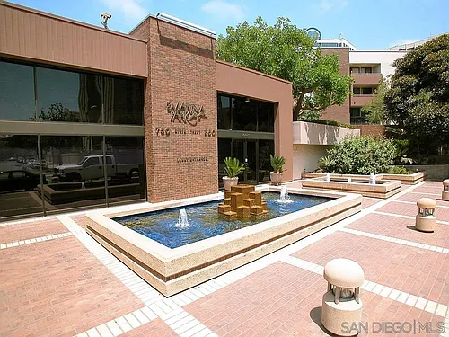 850 State St #328 Photo 1