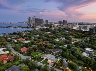 4380 Lake Rd, Miami, FL 33137