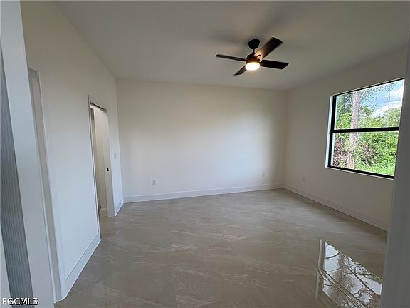 5th image of 4812-4814 28th St SW