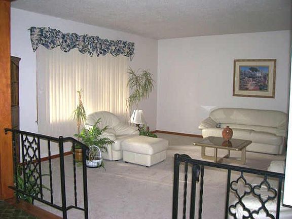 3rd image of 5228 N Leone Pl