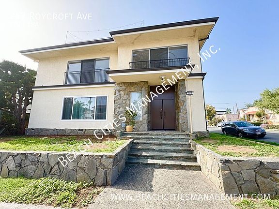 4th image of 247 Roycroft Ave