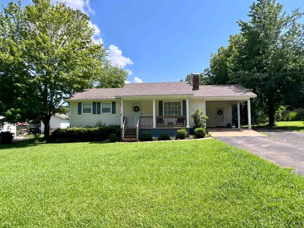 160 Union Camp Dr, Savannah, TN 38372