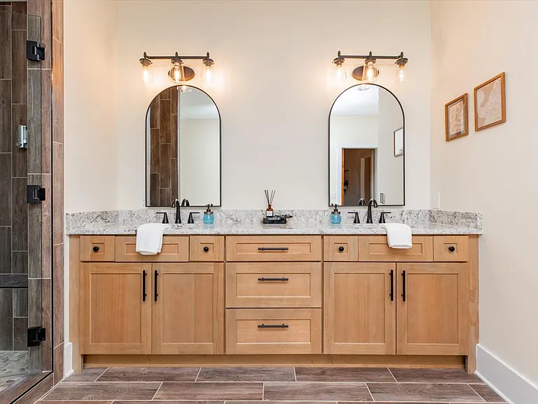 458 Palisade Dr — Photo 62