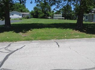 615 W Maddux St, Branson, MO 65616