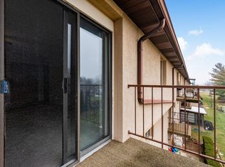 5885 Beechcroft Rd APT 306, Columbus, OH 43229