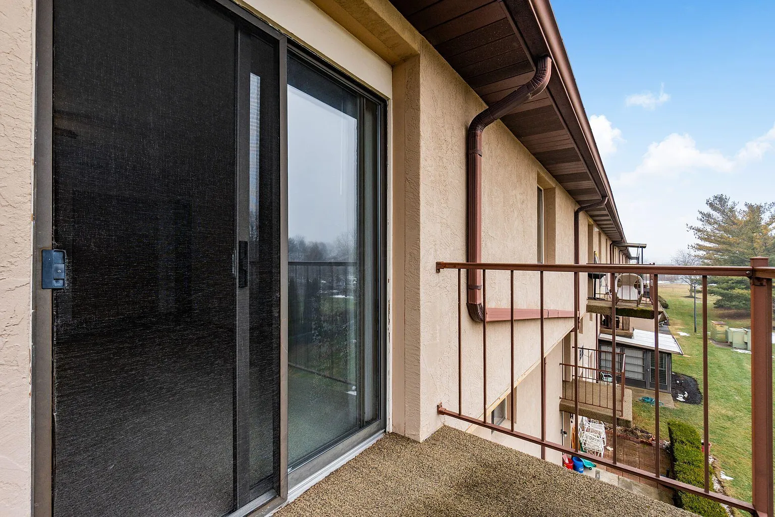 5885 Beechcroft Rd APT 306 photo 1