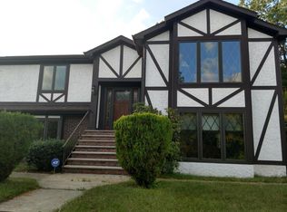 49 Park St, Hanover Township, PA 18706