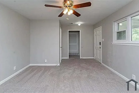 704 Clebud Dr — Photo 13