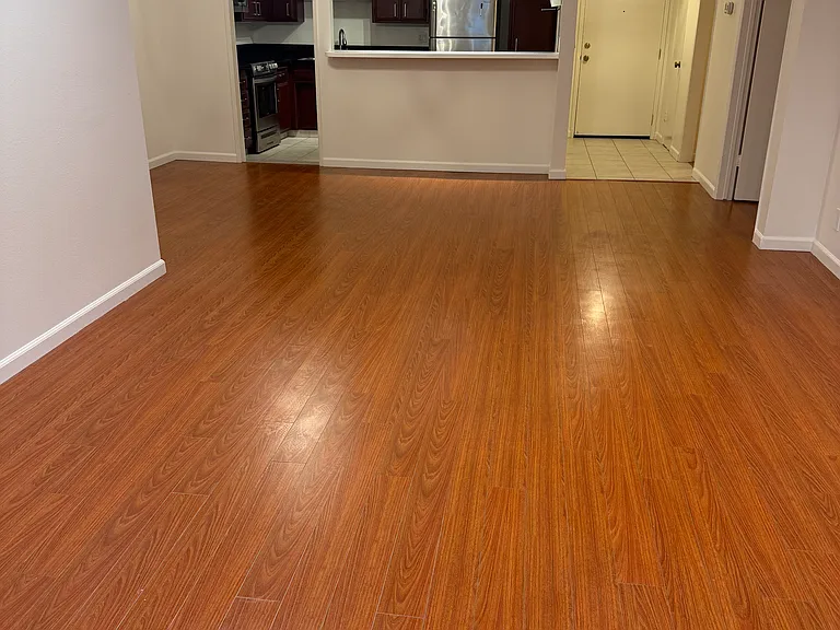 1262 S Barrington Ave #203 — Photo 4