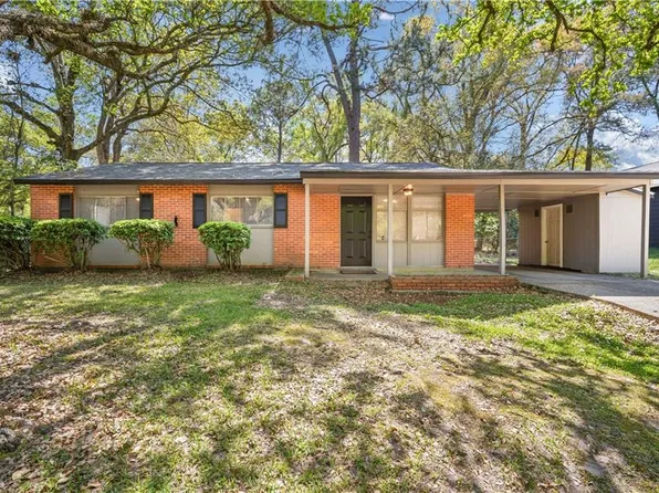 4153 Yorkshire Ln, Mobile, AL 36609