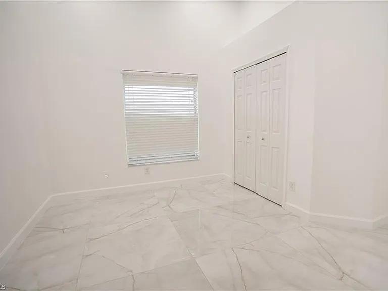 7712 Citrus Hill Ln — Photo 36