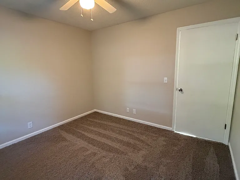 107 Pineneedle Cir — Photo 27