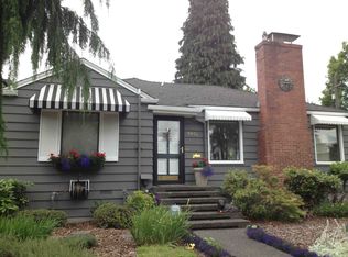 8051 19th Ave NE, Seattle, WA 98115