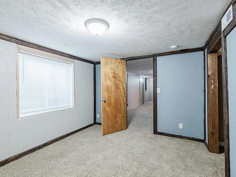 2991 Holdrege St — Photo 34