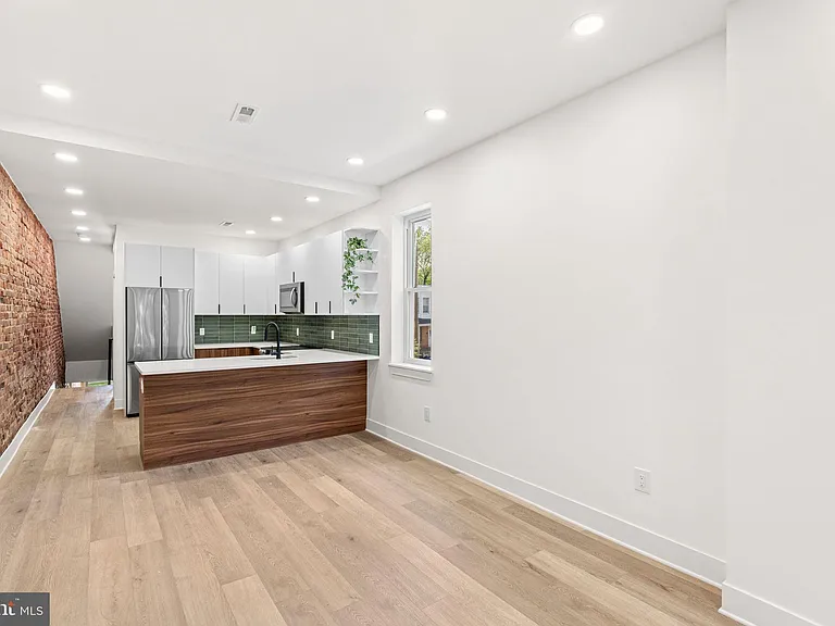 4503 N 19th St #2 — Photo 9