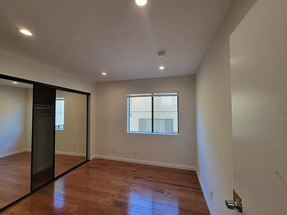 5th image of 11936 Venice Blvd Unit 4
