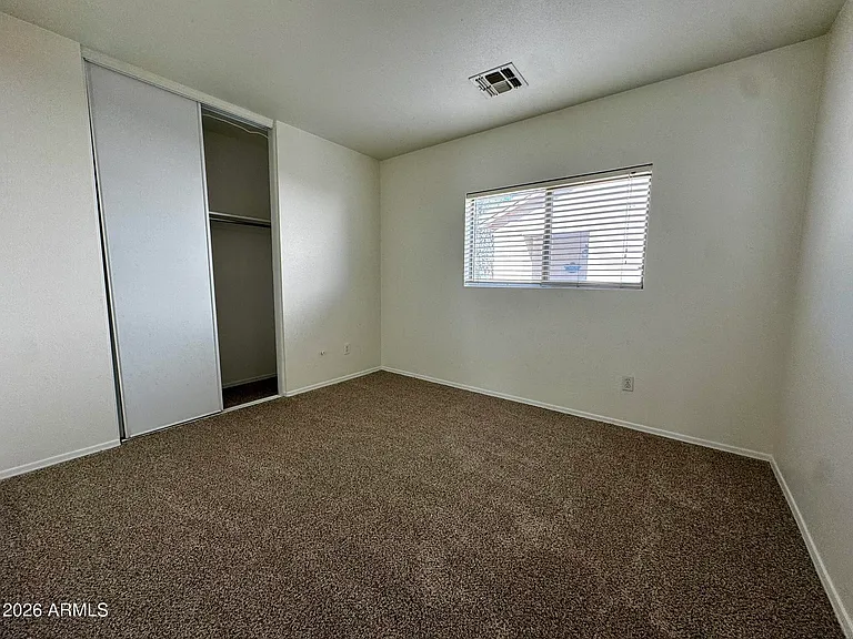 15826 W Watson Ln — Photo 11