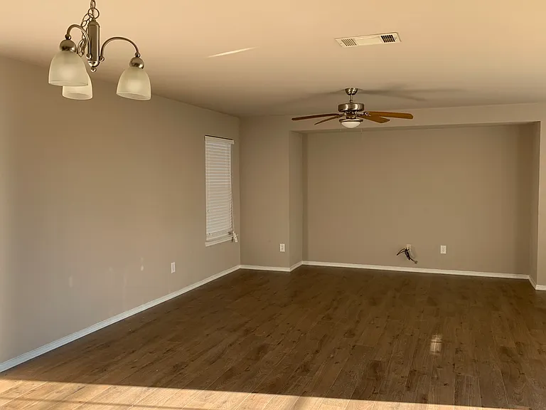 7137 Wind Row Dr — Photo 3