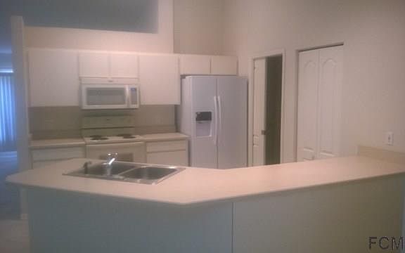 3rd image of 60 Brockton Ln