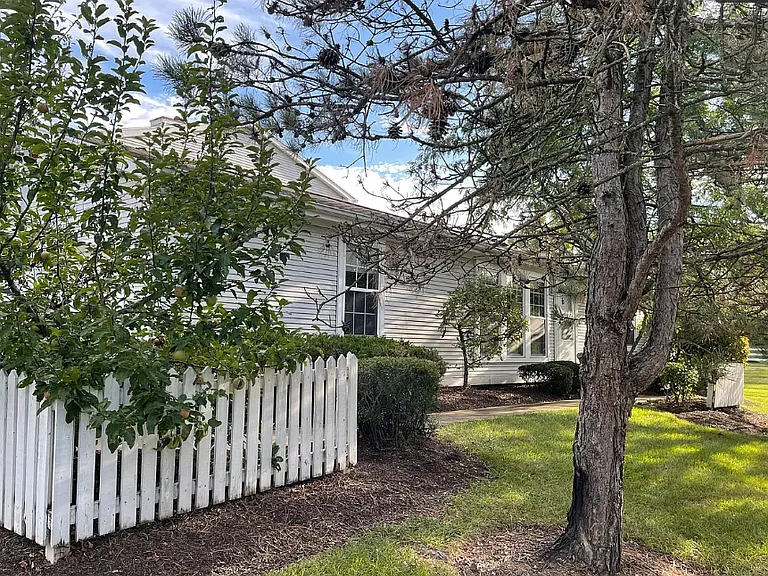 2213 Cinnabar Pl — Photo 16