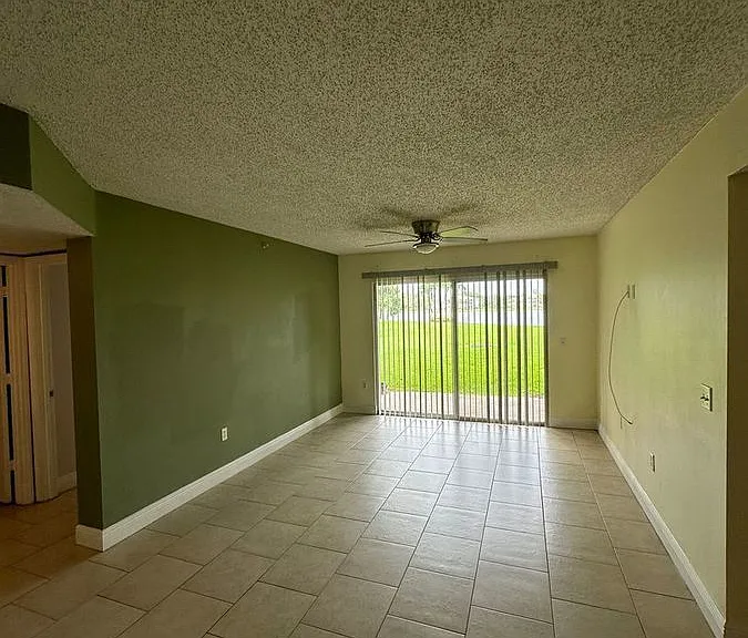 5005 Wiles Rd #102 — Photo 31