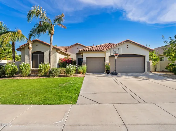 6717 S CRESTVIEW Drive, Gilbert, AZ 85298