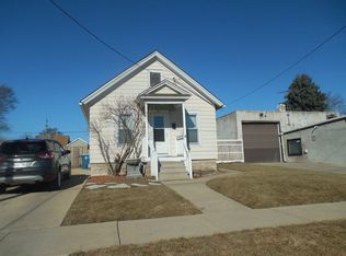 837 Oliver Ave, Aurora, IL 60506