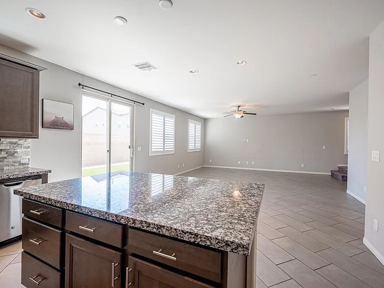 6198 Hays Cove Ct — Photo 21