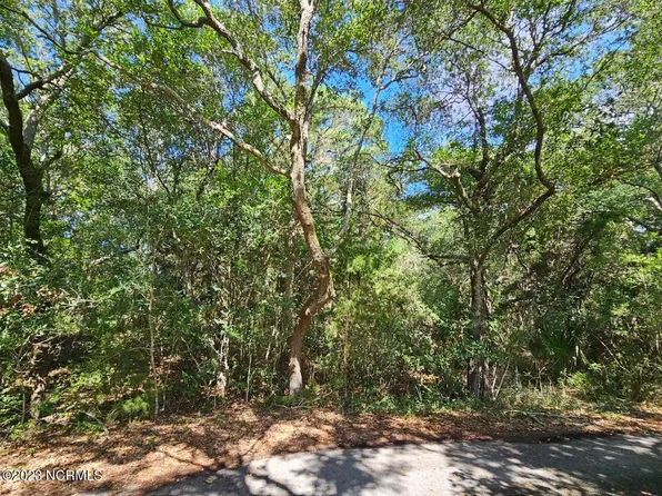 17 Col William Rhett Trail, Bald Head Island, NC 28461