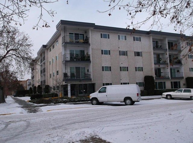 1st image of 951 Ronald Ave