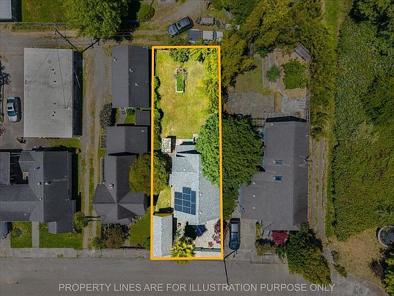 3rd image of 950 8th St