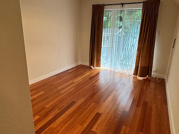 4th image of 2339 California St #13