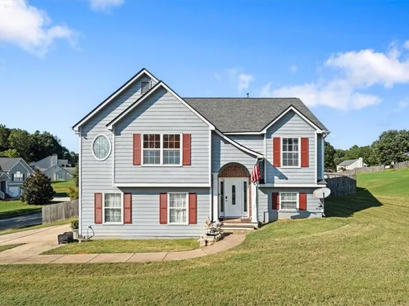 251 Farm St, Hiram, GA 30141