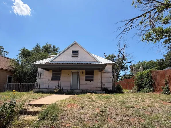 509 N North 4th ; I 40 Boulevard St, Sayre, OK 73662