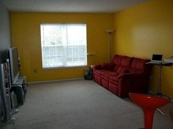 3rd image of 5312 Catalina Circle Dr