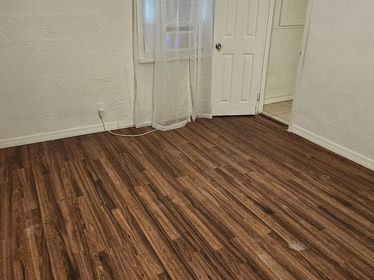 535 McDonald Ave — Photo 2