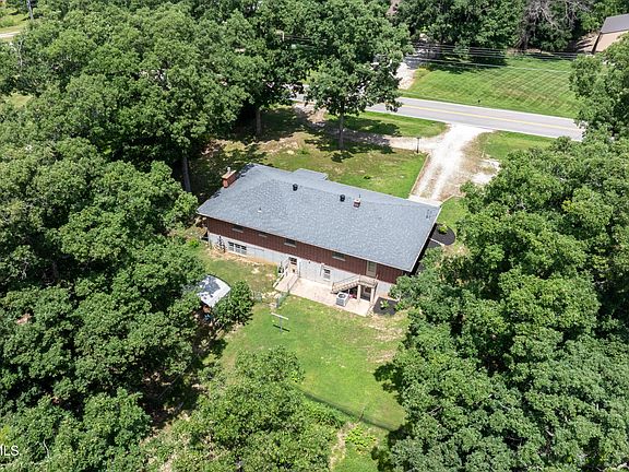 4th image of 3115 Rock Ridge Rd