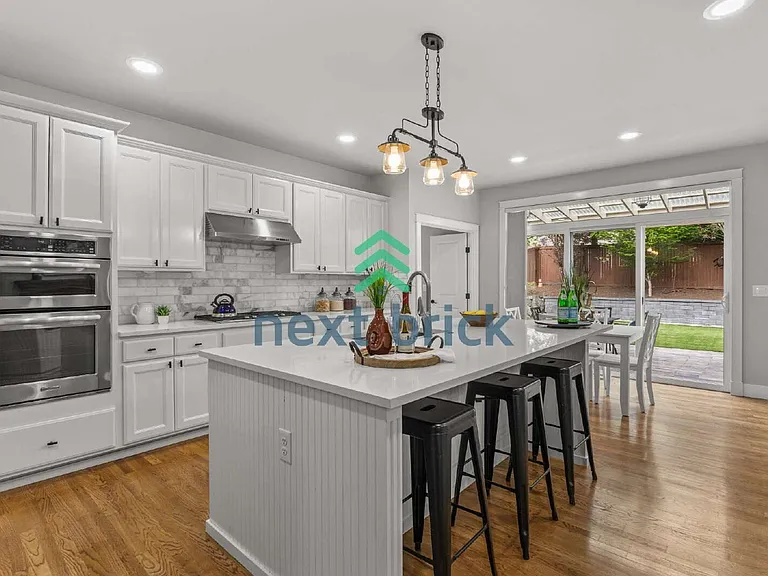 27174 SE 18th Pl — Photo 7
