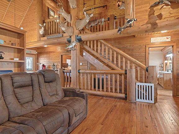 14th image of this home